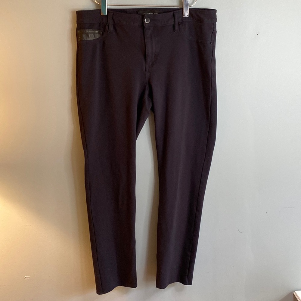 Calvin Klein Jeans stretch leggings or jeggings black woman’s 12